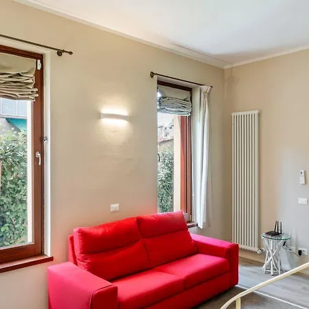 Guesthost - Piazzale Michelangelo Modern Flat * Флоренция