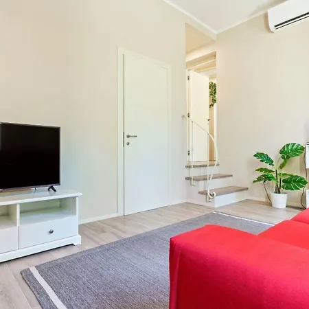 Guesthost - Piazzale Michelangelo Modern Flat Апартаменты